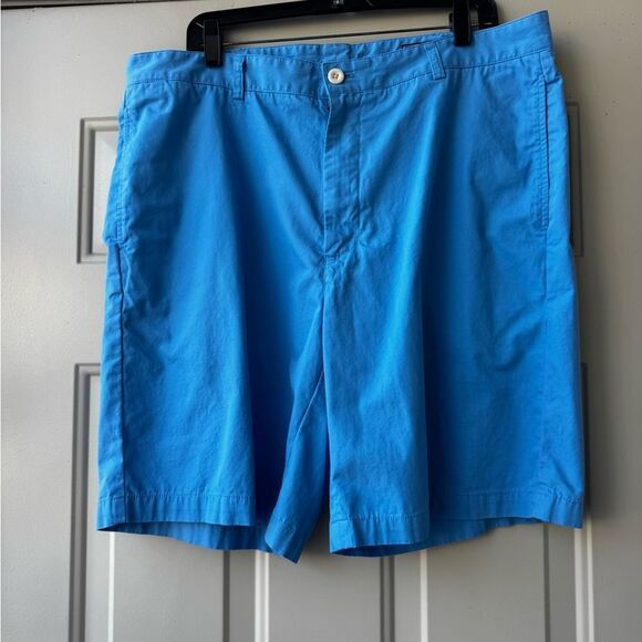 VINEYARD VINES 9" STRETCH BREAKER SHORTS- BLUEBELL
Size 38 - Picture 3 of 13